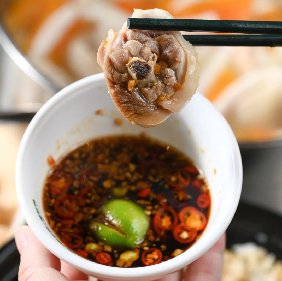 花胶鸡汤椰子水,椰子花胶煲鸡汤的做法及功效