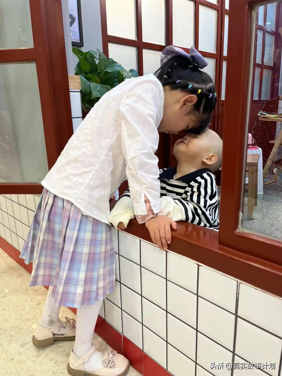 疫情中的邻里间,疫情下的邻里之间