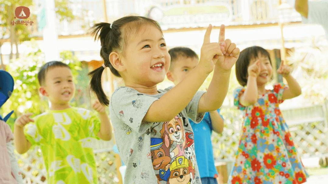 孩子上全托班的最佳年龄,幼儿刚上托班适合上什么课程