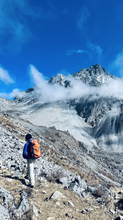 白马雪山u型谷徒步路线,驴徒步西藏