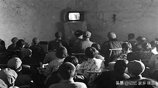 咱也赶回时髦，网购一台电视