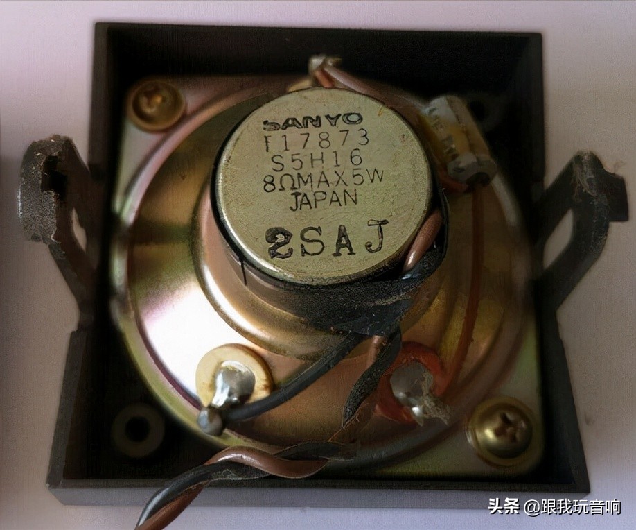 三洋sanyo4波段收音机，单卡带四喇叭收录机音响M9994
