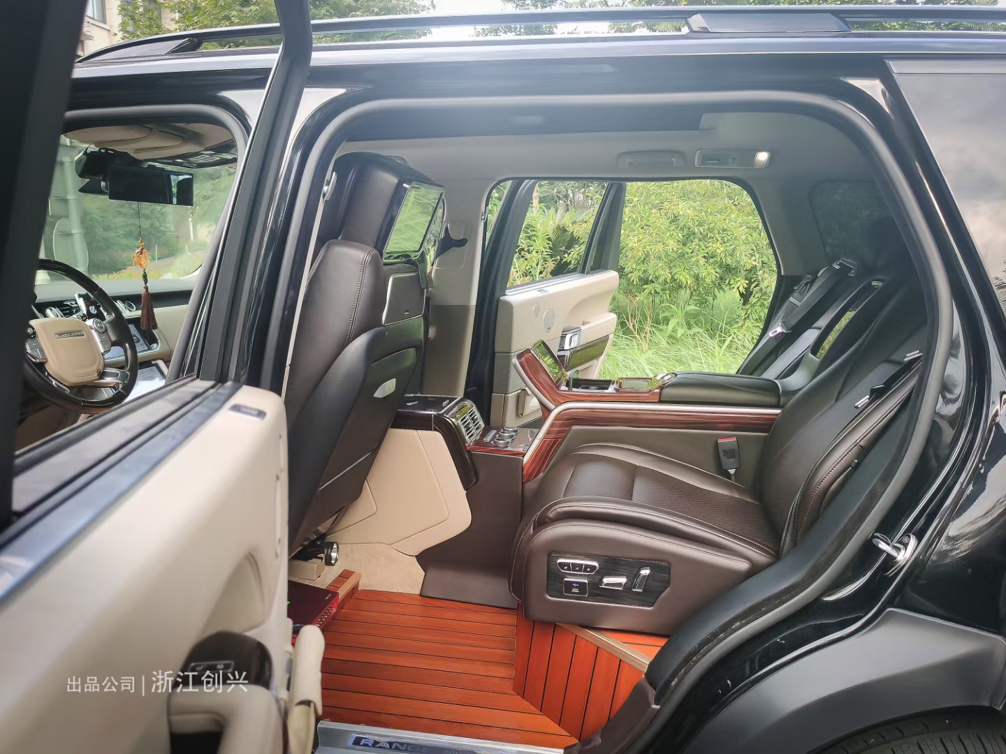 路虎揽胜运动版后排座椅改装,路虎揽胜后排座椅改装床