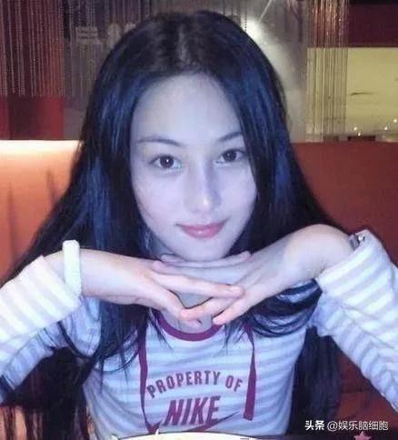 张馨予之前的情路也颇为坎坷,张馨予感情史