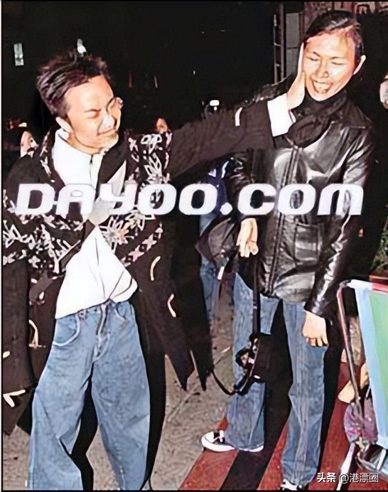 最近港人挤爆的这个地方，是香港八卦第一产地