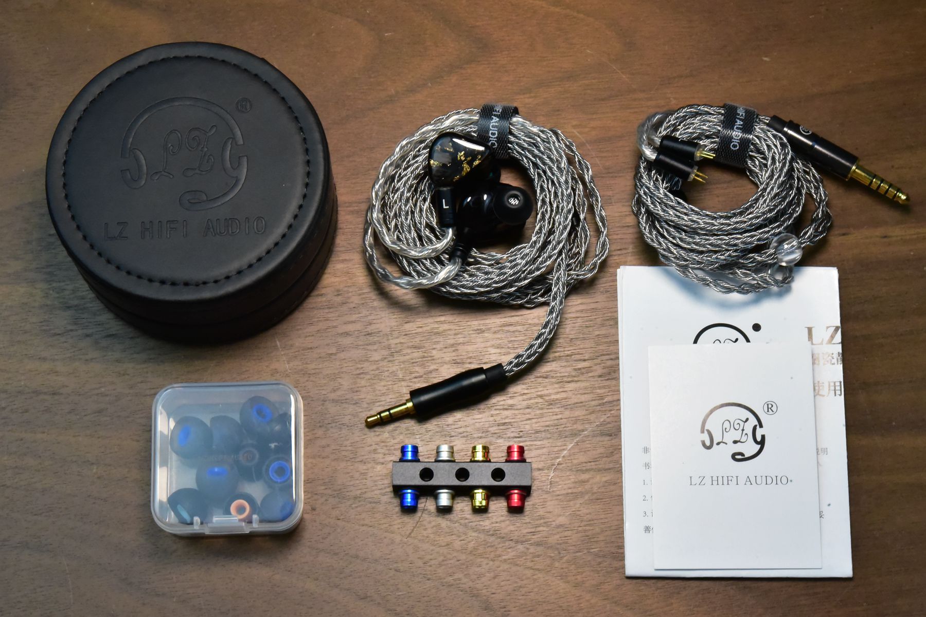 像河南菜一样做耳机!出自广西人之手的LZAX圈铁静瓷9单元试听