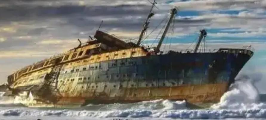 1963年，我国第一艘万吨巨轮赴日途中沉没，周总理：严查到底