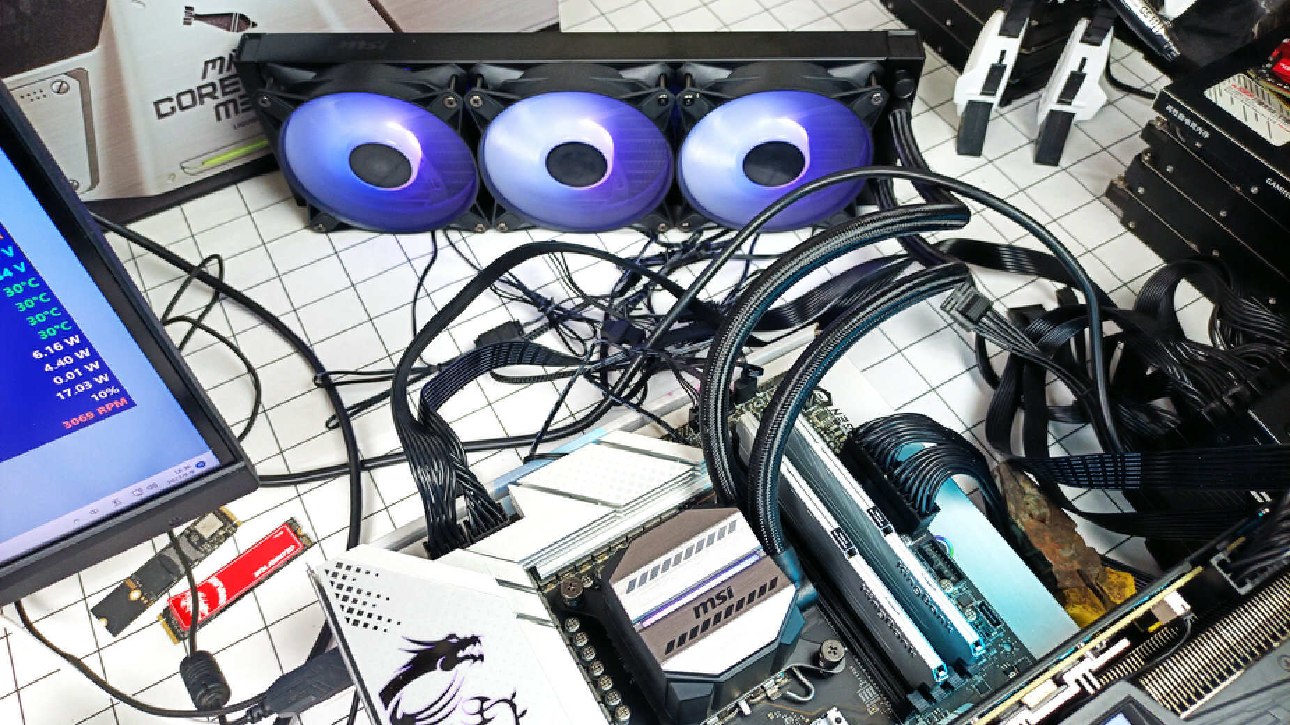 长鑫内存颗粒16g,长鑫灭火器