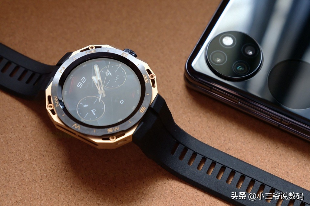 华为watchgtcyber新款表壳,华为watchgtcyber怎么换表壳