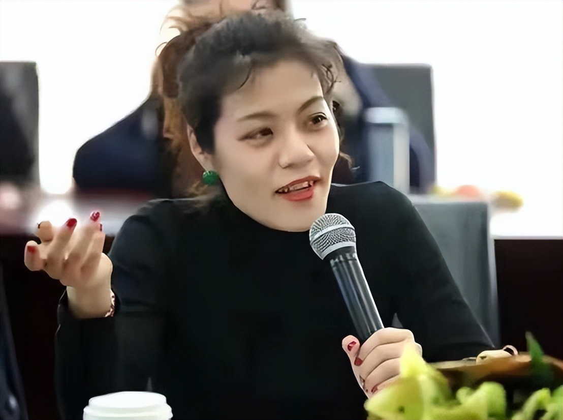 复旦女神教师陈果现状,复旦女神陈果现在怎么样