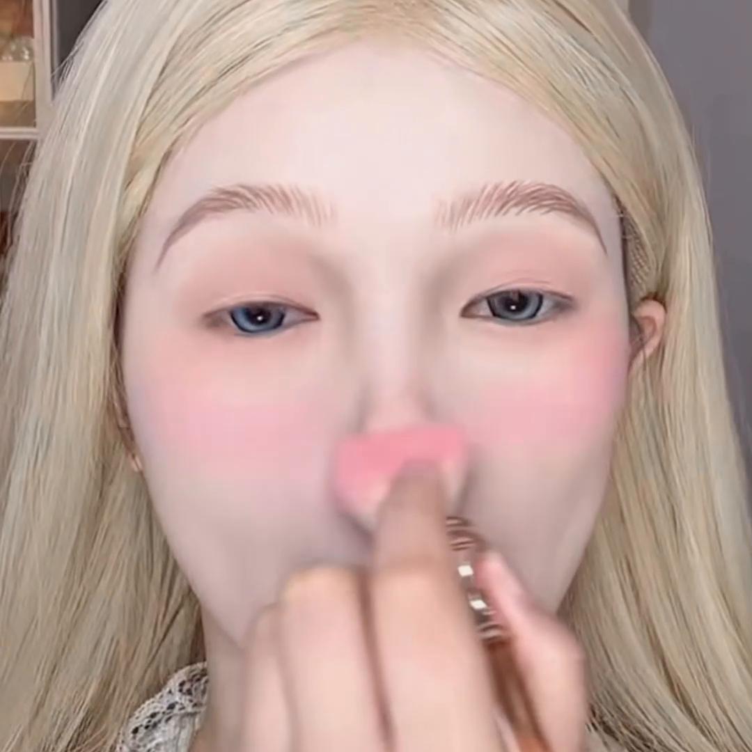 美妆新手如何5分钟搞定上学妆,拖了好久的试妆