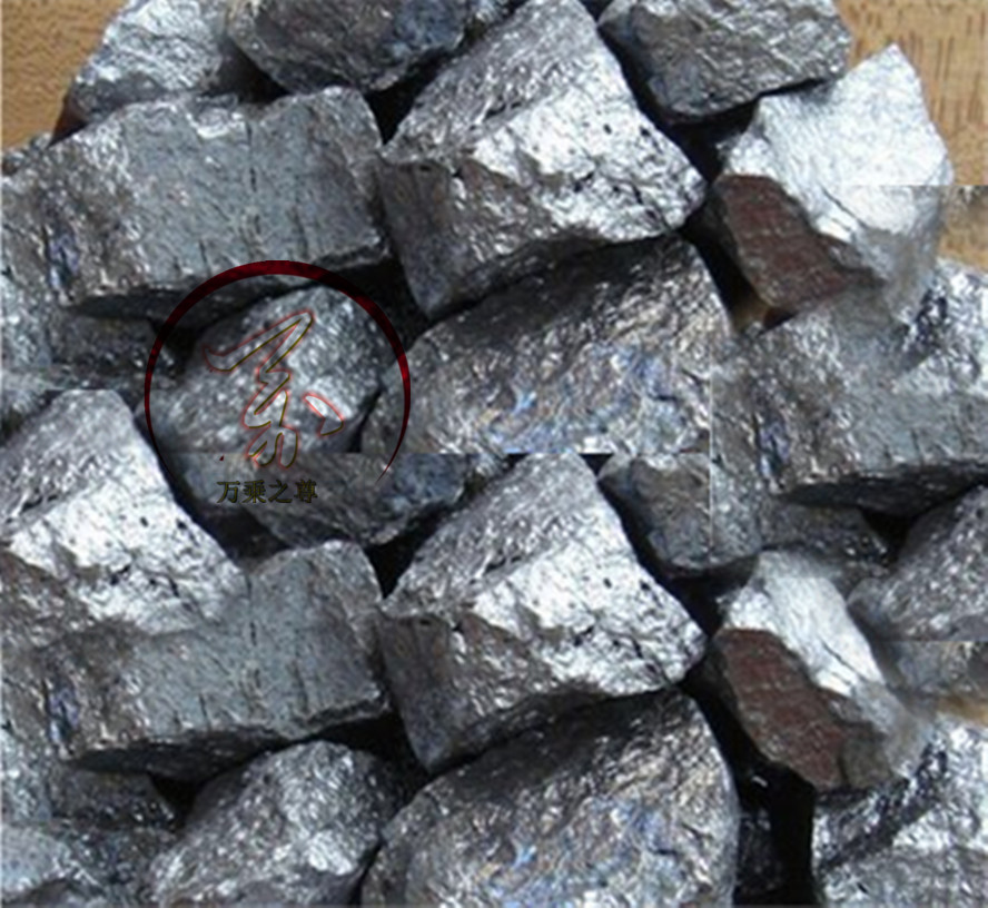 产量只够装备一亿*队军**,中国11种主要*器武**制造材料储备和进口统计