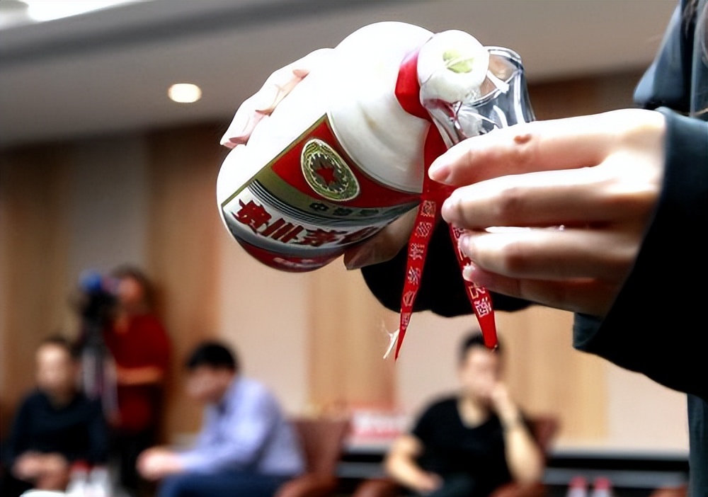 茅台是不是硬通货,茅台价格却走低