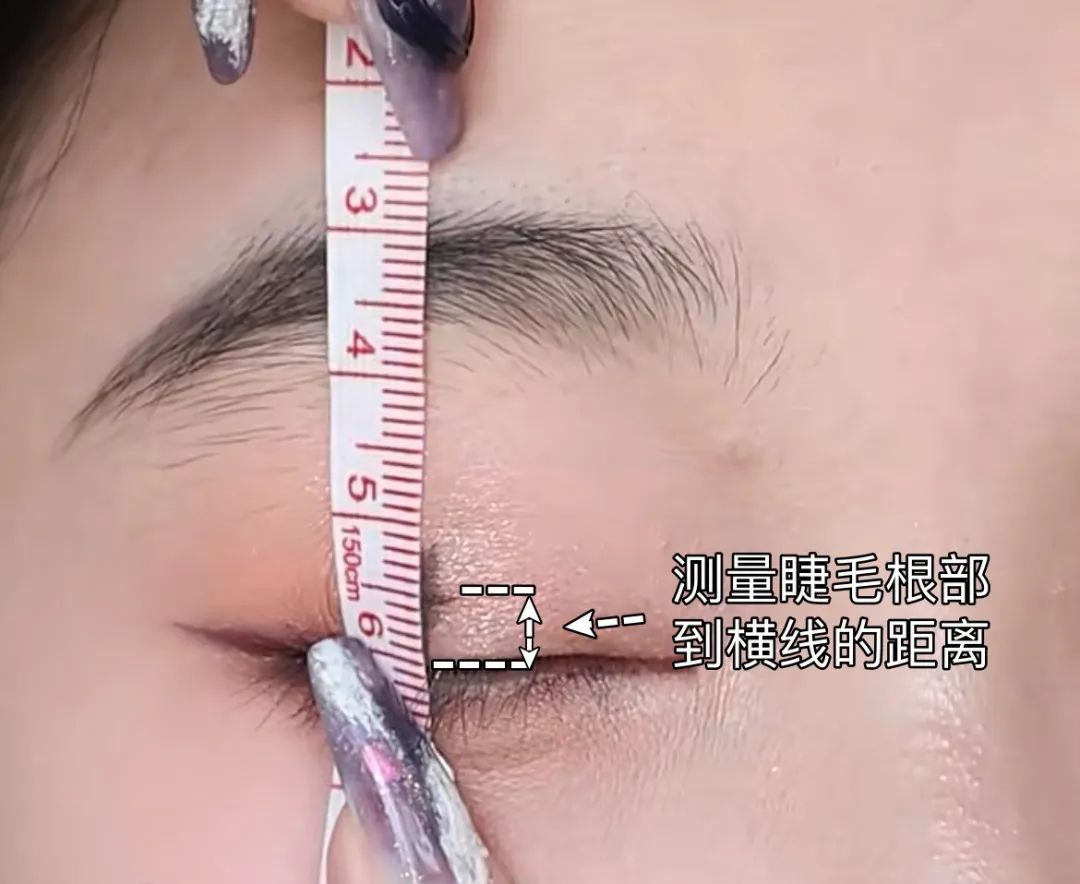 小眼睛怎么戴口罩好看,戴口罩颜值增加办法