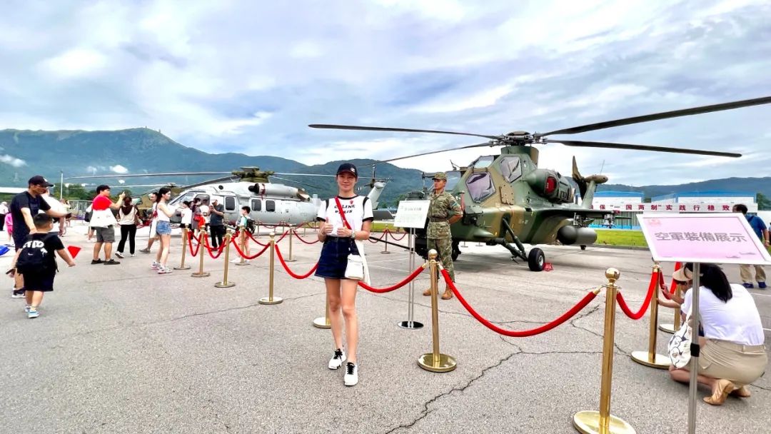 驻港军营武器开放日,驻澳部队开放日表演完整视频
