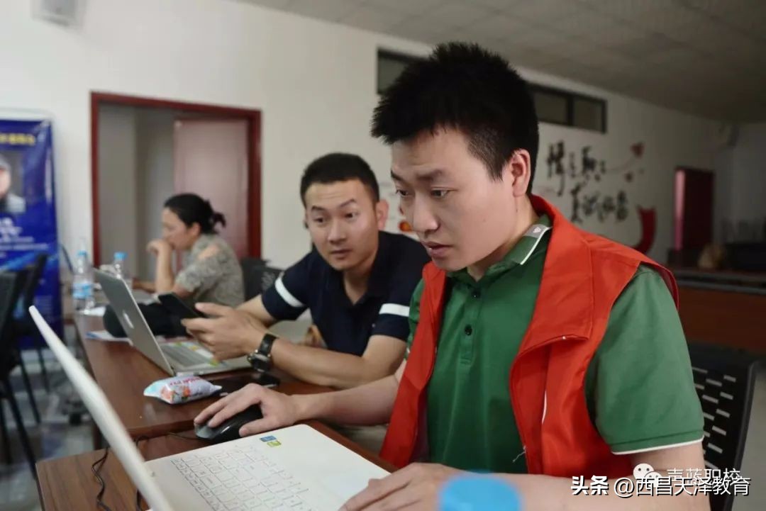 鍒涙柊鍒涗笟澶ц禌璺紨ppt,鍒涙柊鍒涗笟澶ц禌璺紨ppt瑕佷笉瑕佸仛鐩綍