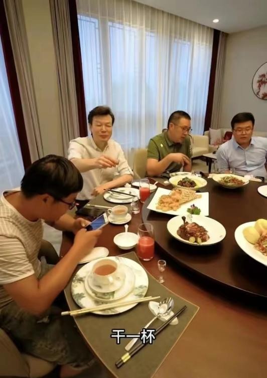 主持人李彬人还在吗,主持人李彬的相声