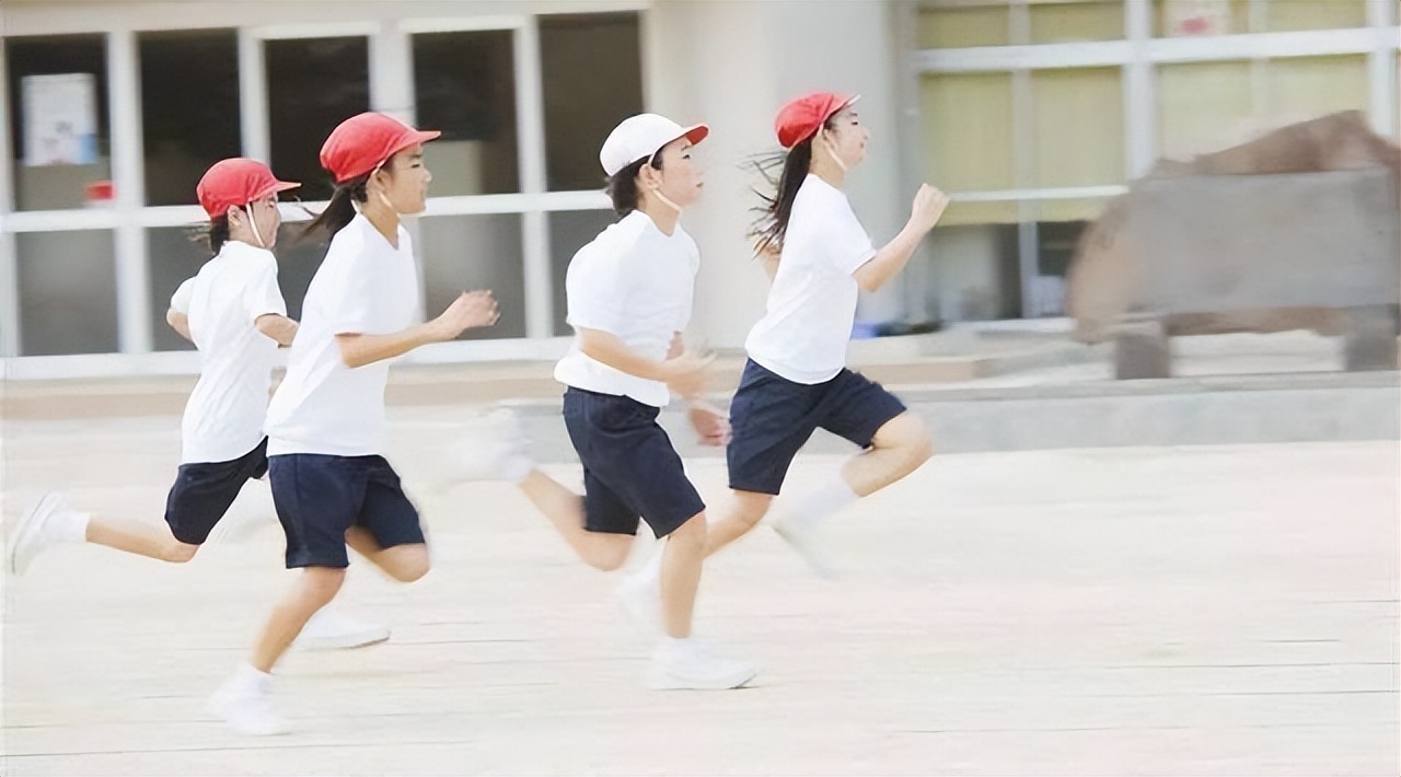 做什么运动可以干预孩子身高,毁掉孩子身体十大恶习