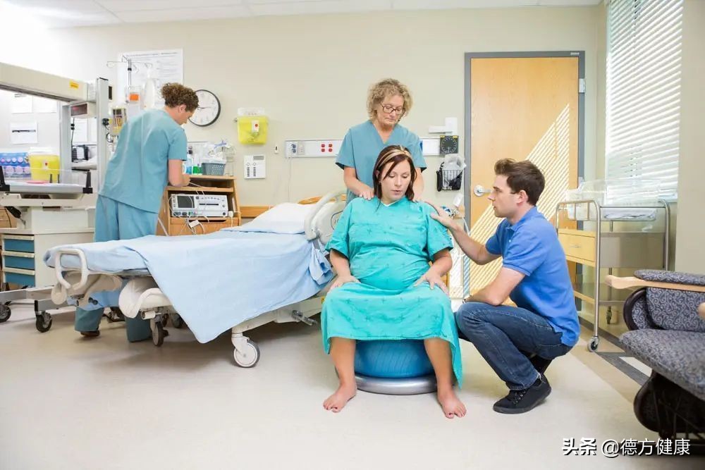 女性分娩经历的痛苦,妈妈生孩子的痛苦经历