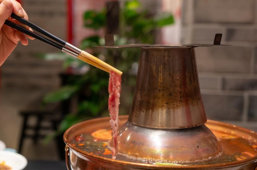 大渝火锅和小龙坎哪个名气高,名气大的四川火锅