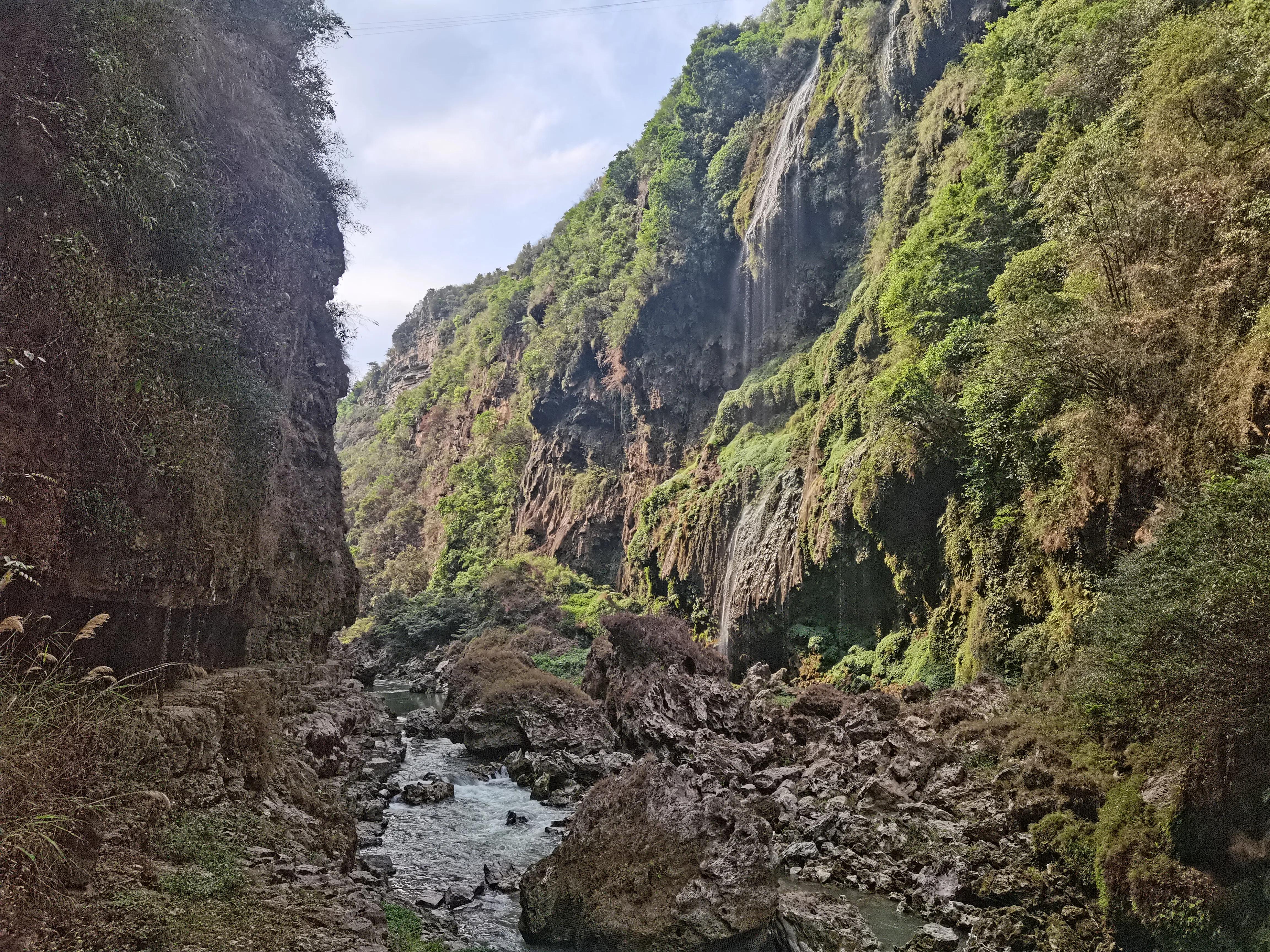 马岭河大峡谷风景区航拍,马岭河大峡谷风景区2024免门票吗