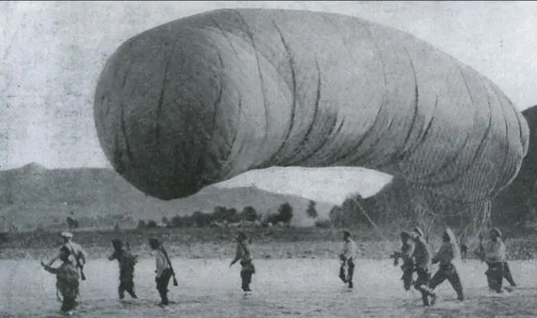 左宗棠收复新疆和甲午中日战争,左宗棠是怎样被李鸿章打败的