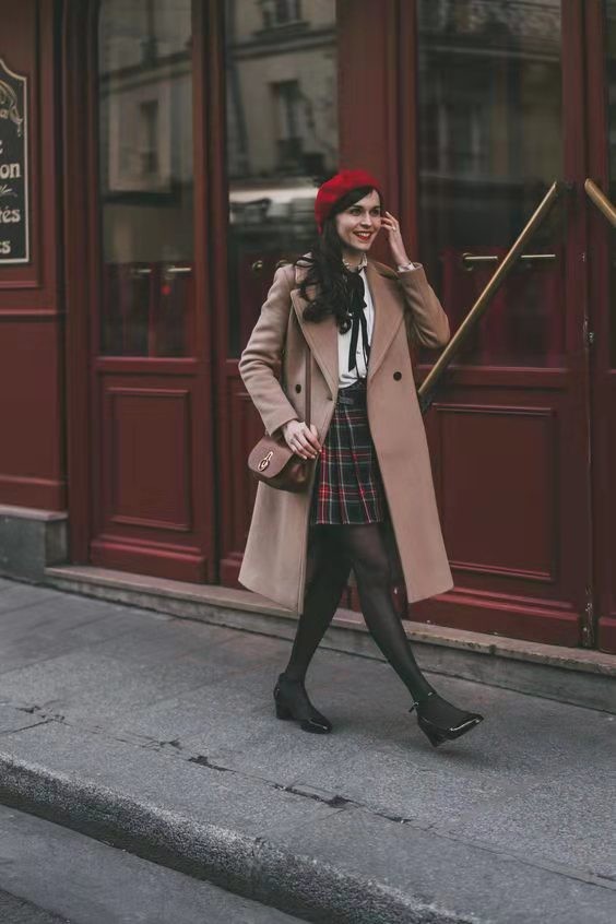 袜子怎么穿出垂感,蕾丝袜怎么穿出高级感