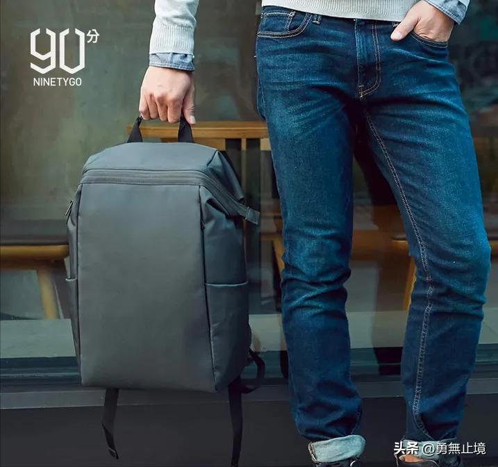 电脑双肩包哪个牌子比较好看实惠,性价比高的电脑双肩包推荐