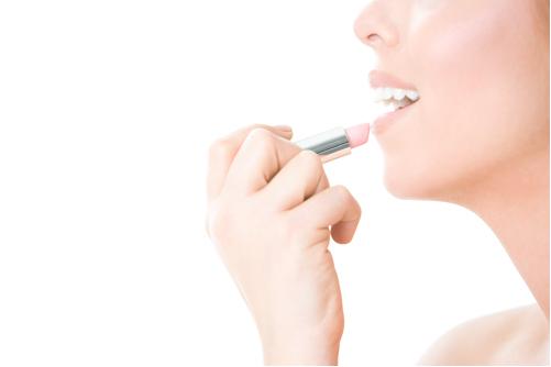 唇部护理小妙招,改善唇部皮肤干裂的小方法