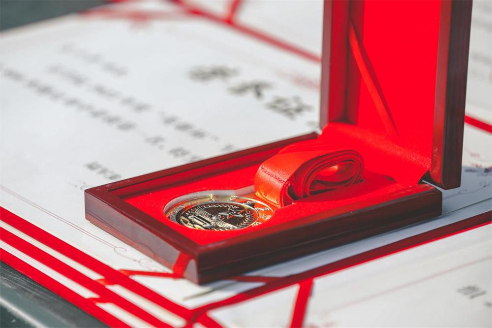 战味十足铁血男儿勇争排头兵,战味十足直击新兵训练现场