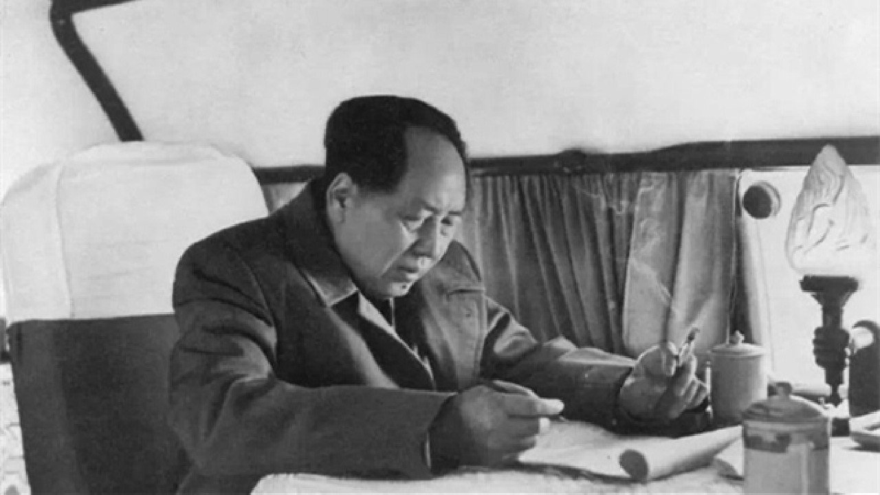 1992年，俄罗斯将朝鲜战争的资料卖给美国，揭开抗美援朝的内幕