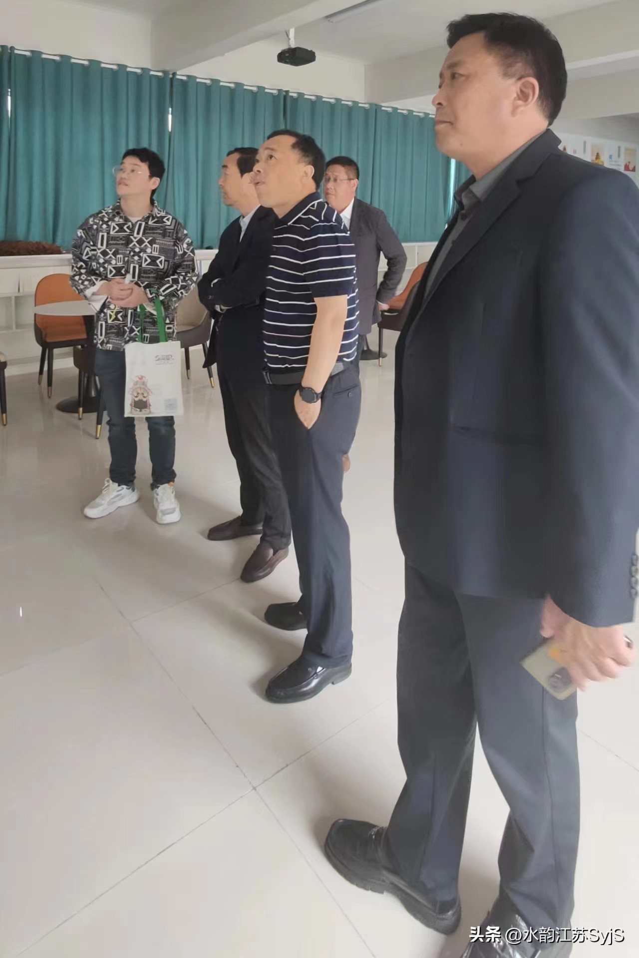 蔡维志一行调研百盟物流司机之家等“宿话说”社情*意民**收集点