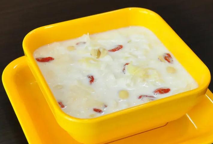 夏天爱出汗多吃什么补充营养,夏天多吃点这三种食物