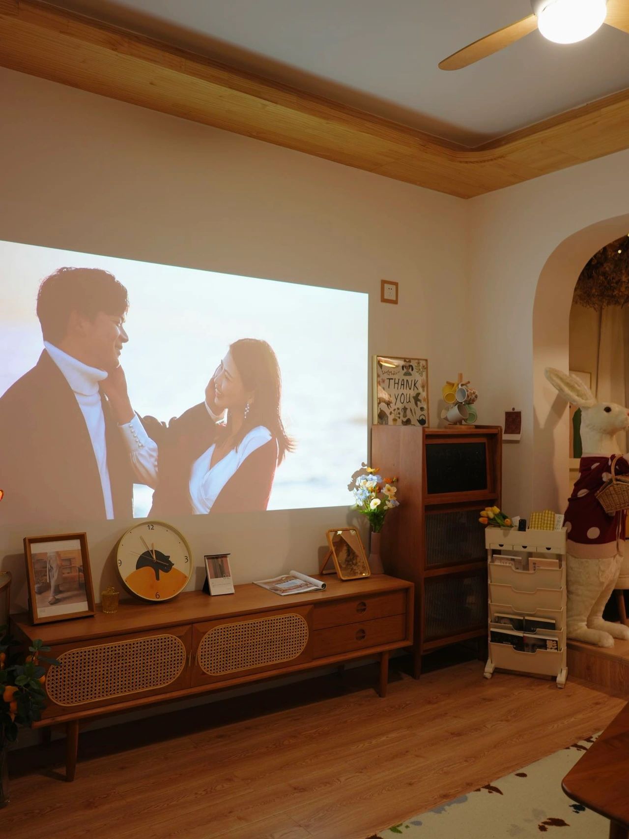 简单温馨的房间布置图片,全屋布置得温馨又实用堪称教科书