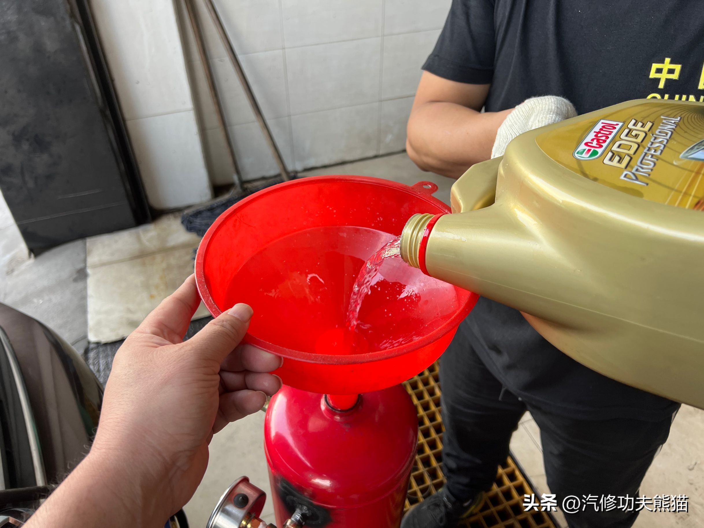 大众途锐烧机油积碳严重,途锐有必要清洗积碳吗