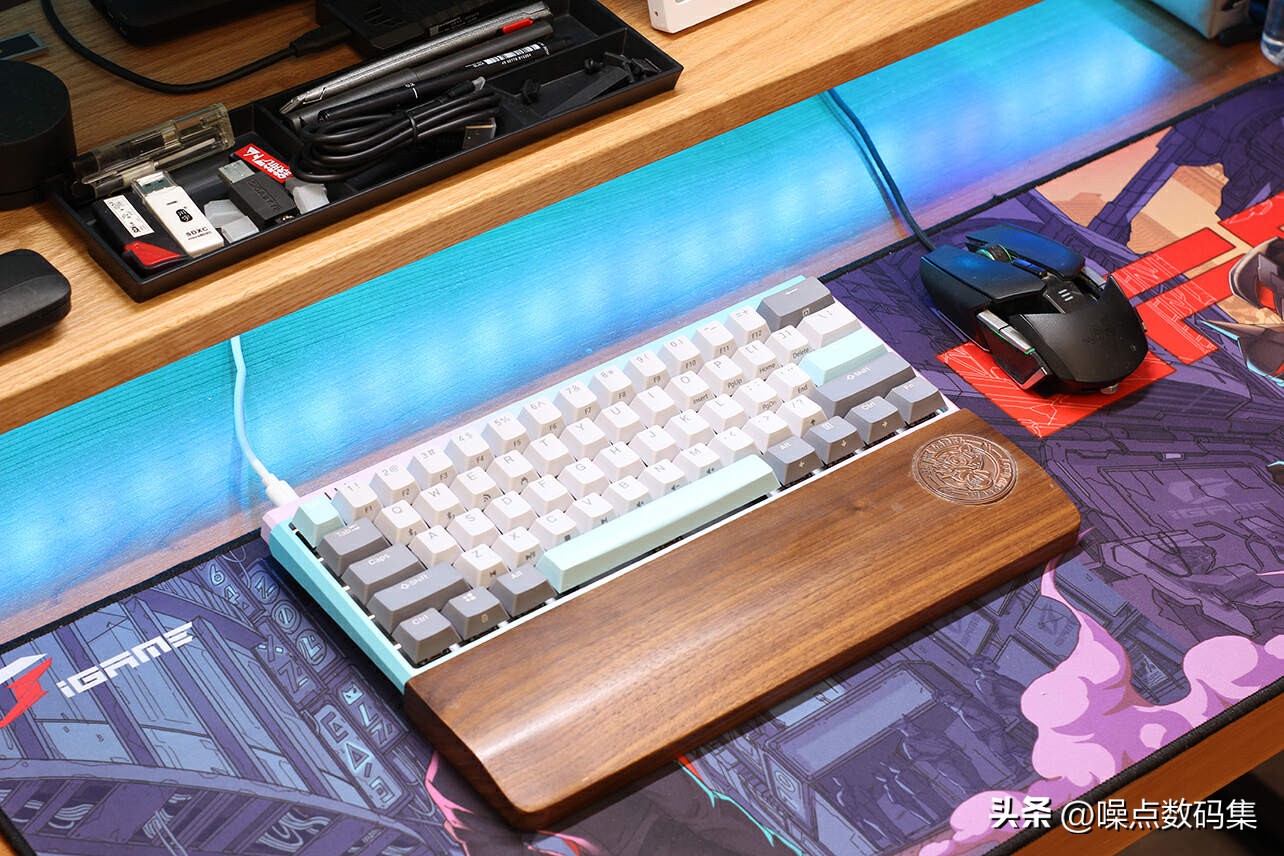 杜伽k330w热插拔机械键盘体验,杜伽k310樱桃黑轴键盘测评