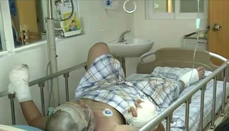 洗衣机爆炸炸出石头,洗衣机爆炸飞出巨石