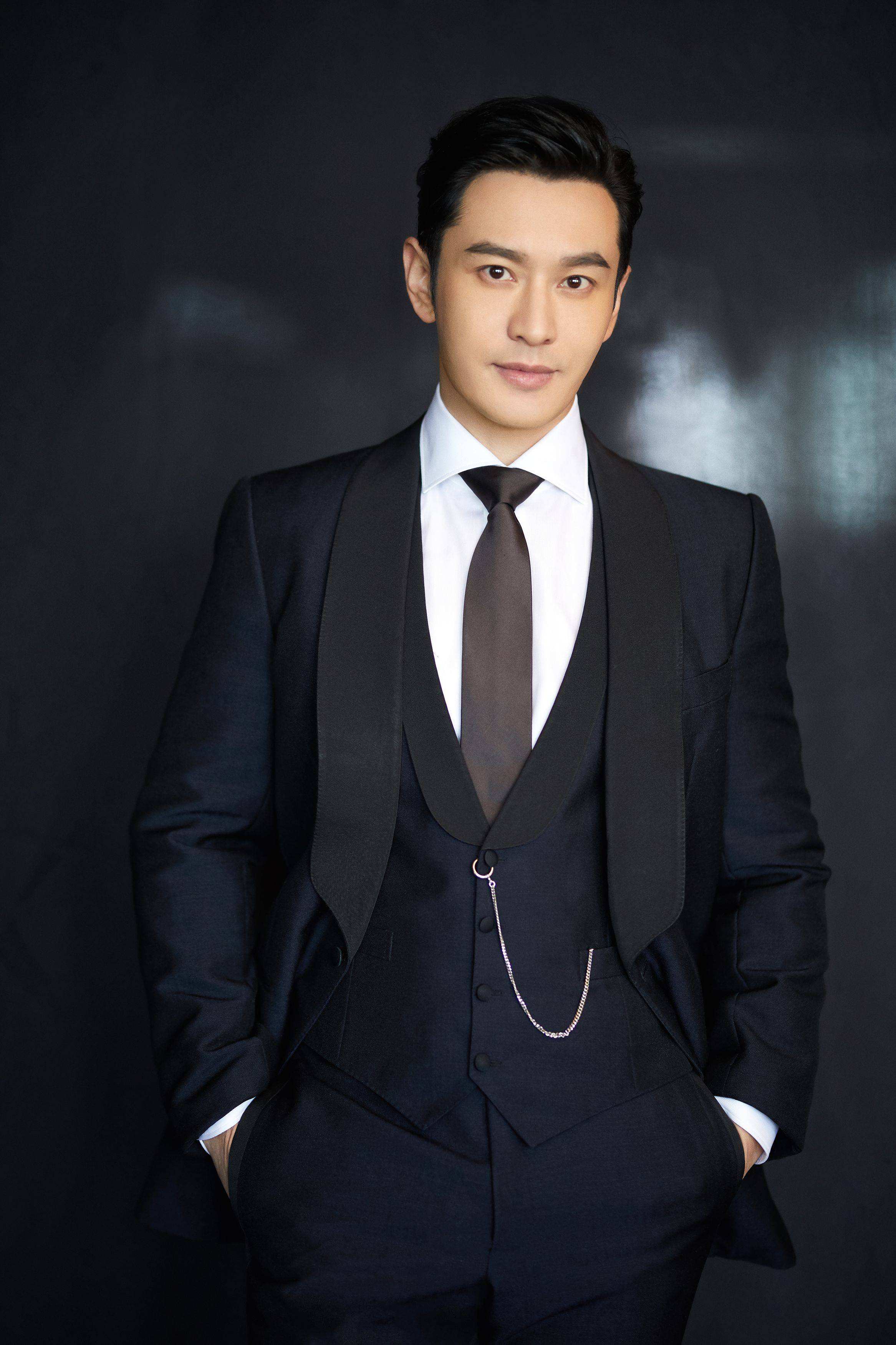 李连杰三大动作巨星,李连杰在事业上的成功