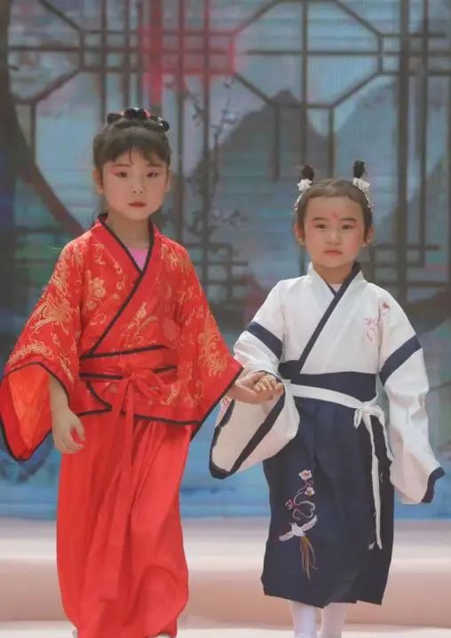 益悦童心幼儿园庆六一精彩表演,清东幼儿园庆六一游园活动