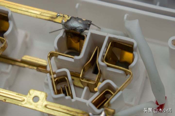 排插各个品牌测评,最好的国产排插拆解对比