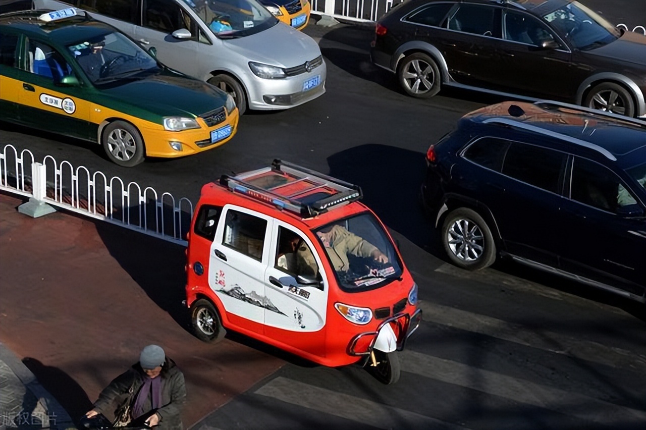 老年小三轮车能上牌吗,小三轮老年代步车