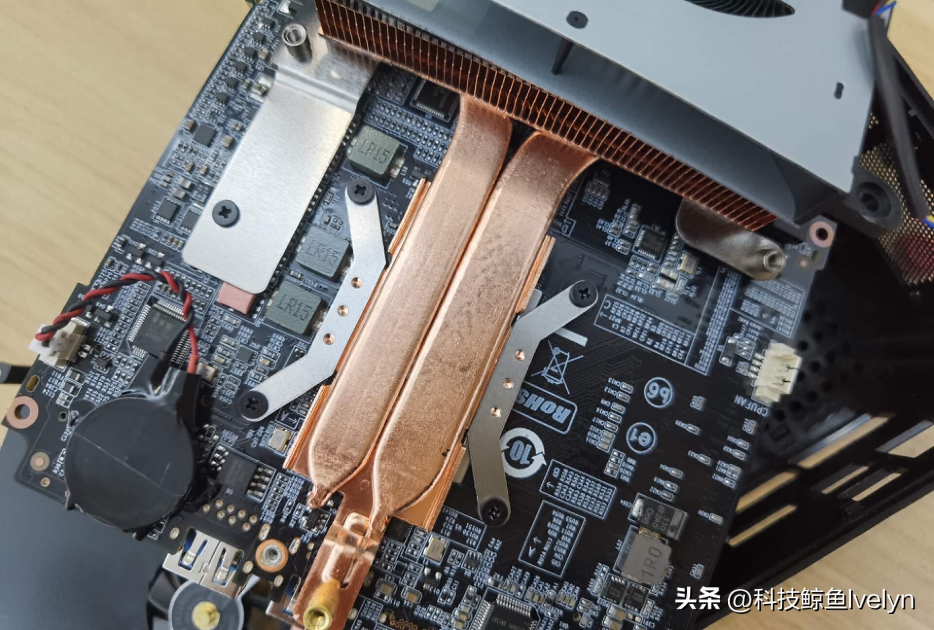 千元迷你主机天花板？零刻SER5MAX深度评测，性能全释放