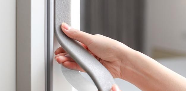 门窗关好为什么房间还有风,为什么门窗关紧还是会有味道进来