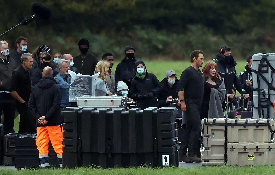 “老人”回归，跑赢疫情，实景拍摄…它能引爆全球一点不奇怪