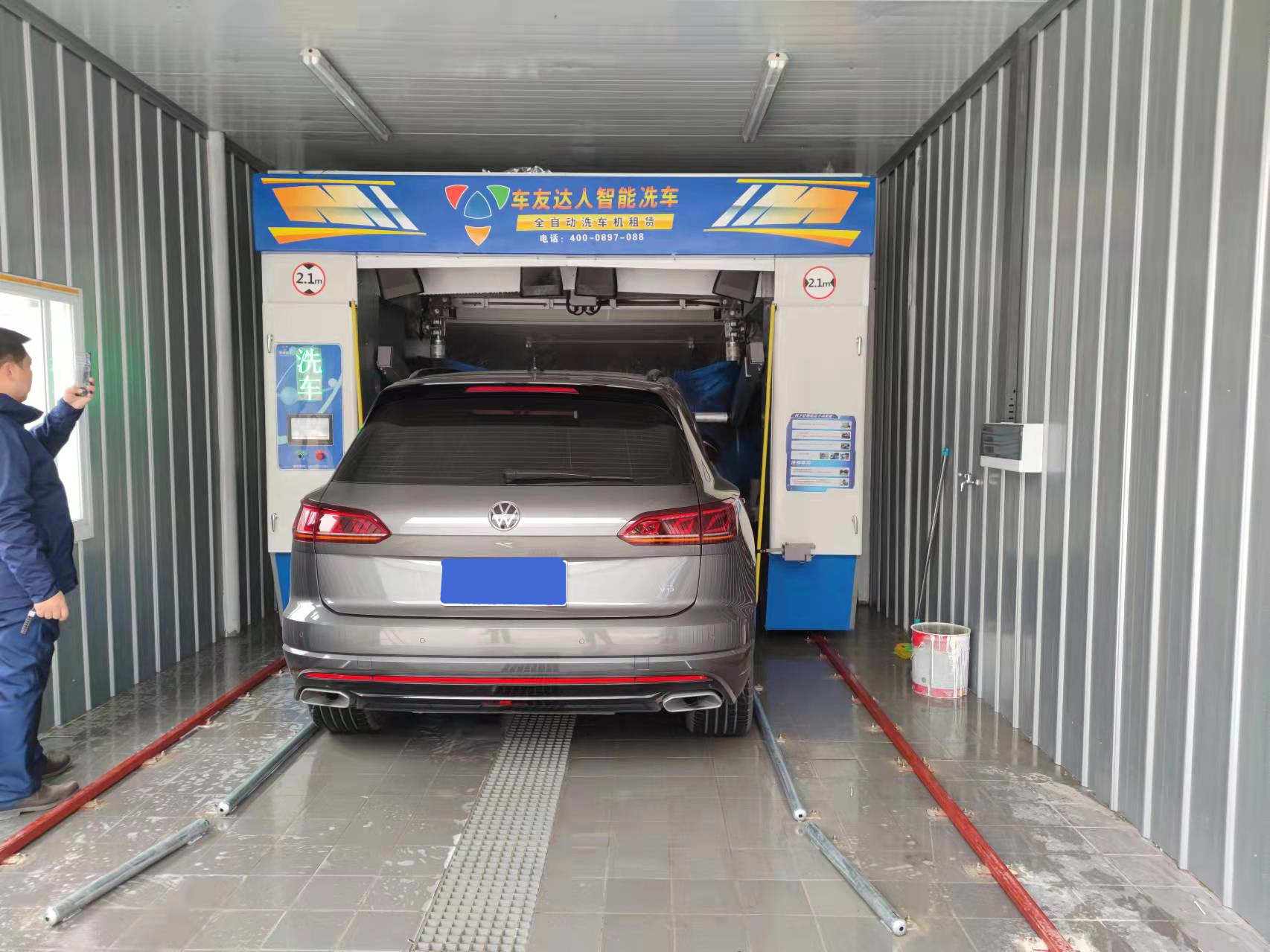 智能洗车机应用逐渐普遍，为什么加油站引进成标配？