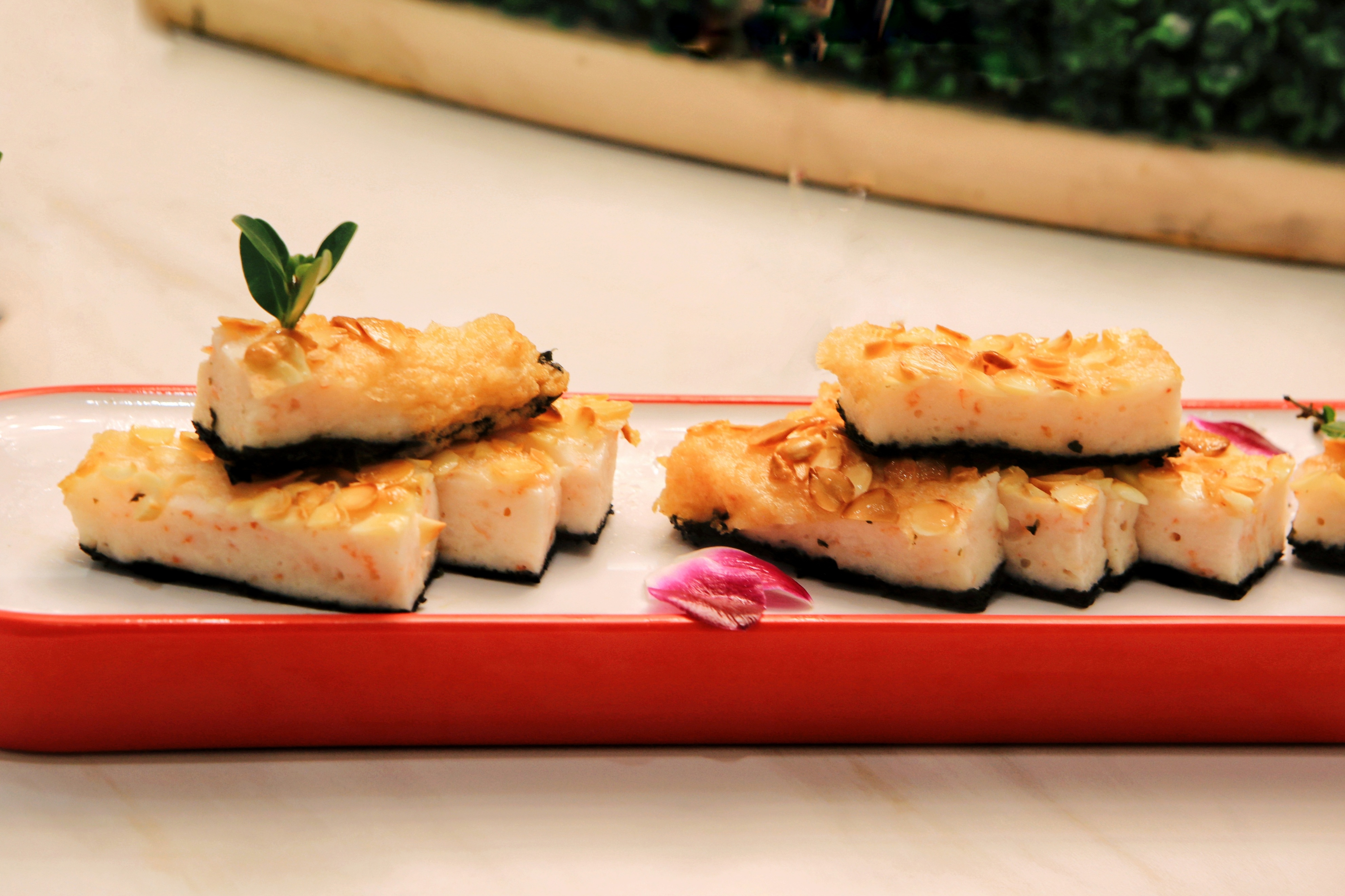 好客山东人吃大葱,山东龙口有什么好吃的美食推荐