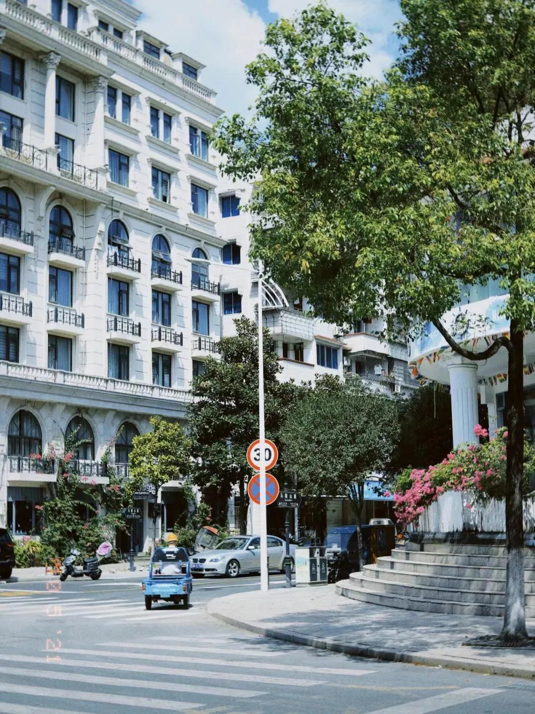 高铁2h直达！这座被忽略的浙江县城，买菜用欧元，连央视都来体验