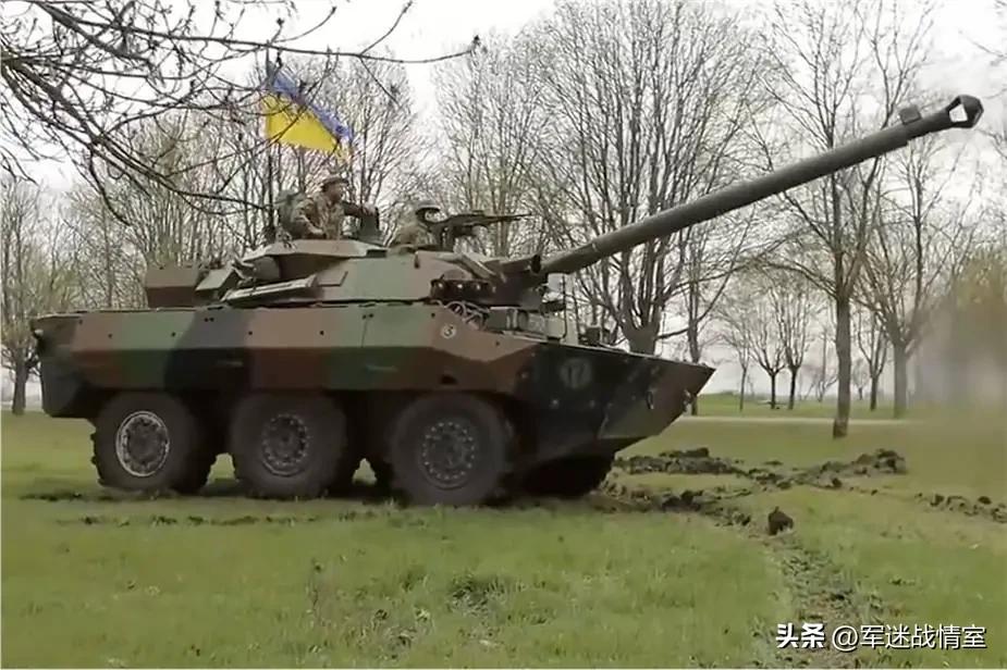 amx-10rcr装甲车,法国amx-10rc装甲车