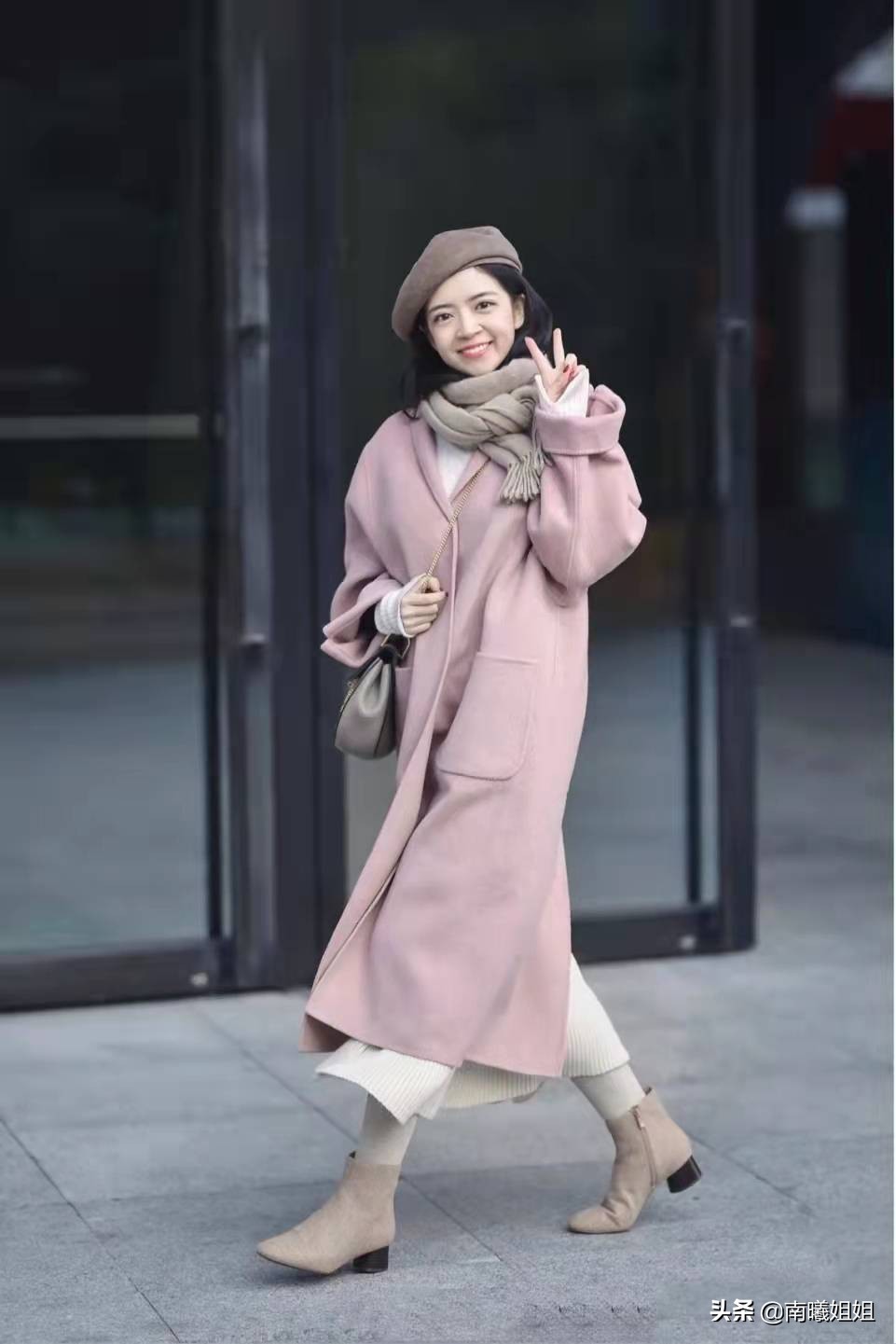 三木妈妈最新穿搭黑大衣,三木妈妈冬装大衣搭配图片