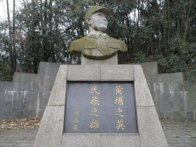 国共两*党**都推崇的抗日名将，周恩来称其为“黄埔之英，民族之雄”